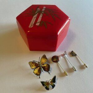 7 vintage, butterfly pins, and plastic keepsake box